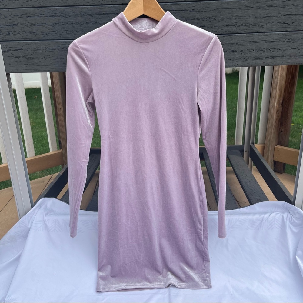 H&M Women’s Light Purple Mock Neck Velvet Velour Long Sleeve Stretch Dress Sz S